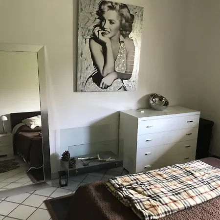 Dom wakacyjny Casa Svetlana Stalettì